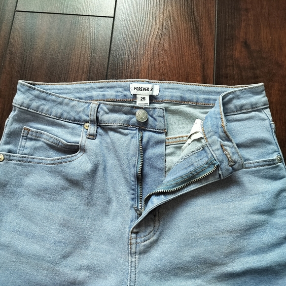 Forever 21 Flare Jeans with raw hem, Women Size 25 - Picture 6 of 16